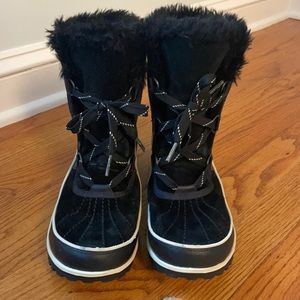 Sorel winter boots women